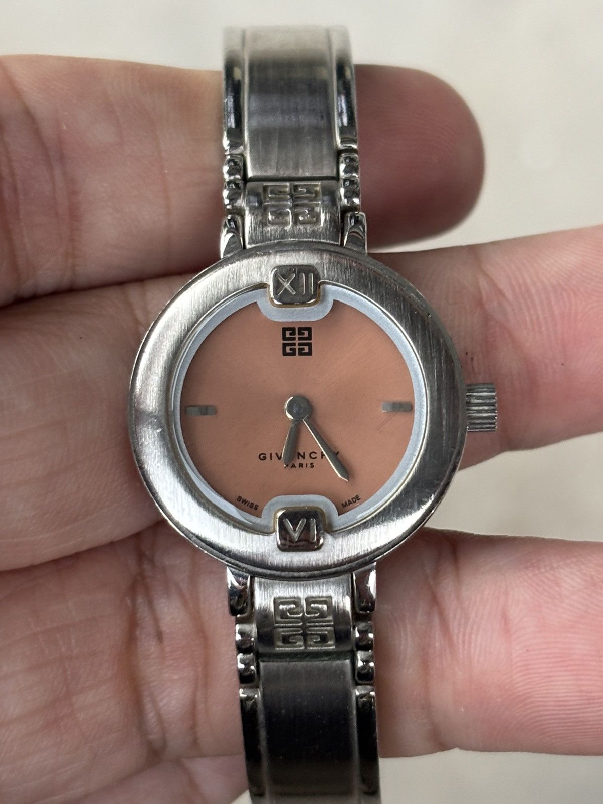 Givenchy Vintage Givenchy swiss made watches Size ONE SIZE - 2 Thumbnail
