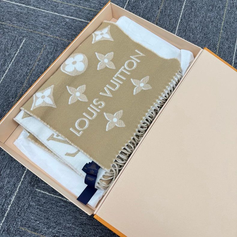 Louis Vuitton Louis Vuitton Gold thread embroidered cashmere scarf with Size ONE SIZE - 8 Thumbnail