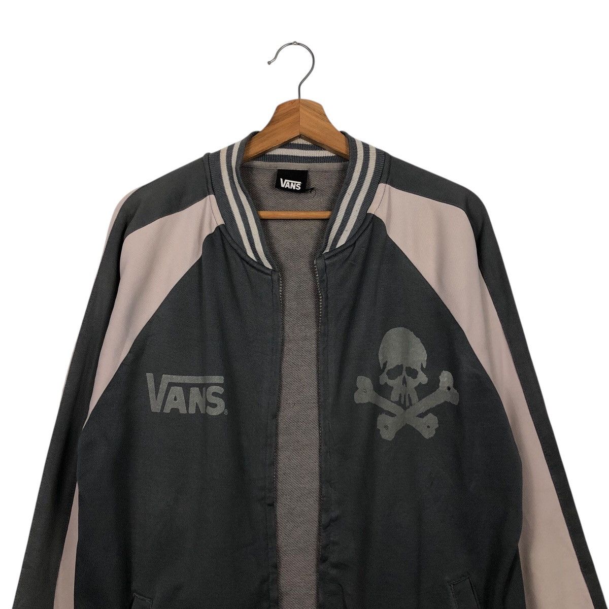 Japanese Brand 📌Rich Grey Vintage Zipper Sweater Vans Skeleton Design Size US M / EU 48-50 / 2 - 4 Thumbnail