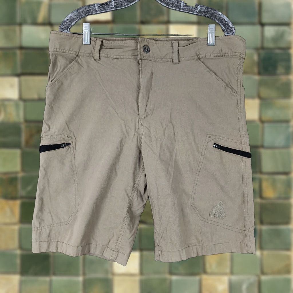 Vintage GERRY Cargo Shorts Outdoor Mens Brown Size 38 Nylon Rayon, Hiking, Regular, Men's Clothing Size US 38 / EU 54 - 1 Thumbnail
