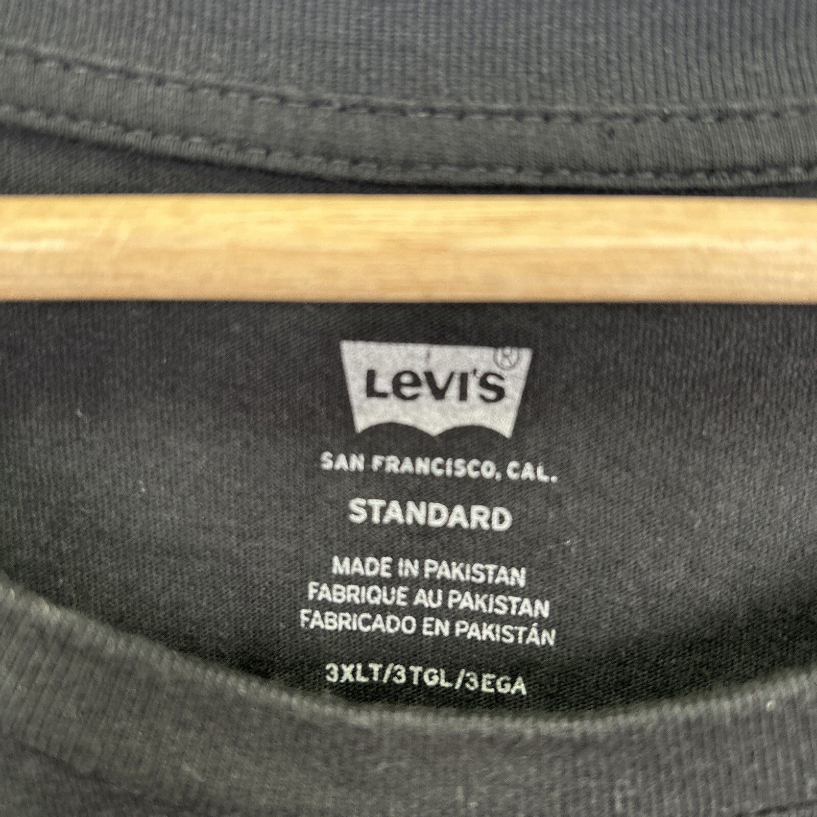 Levi's Levi Strauss & Co Black White Modern Print T-Shirt 3XL Size US XXL / EU 58 / 5 - 3 Thumbnail