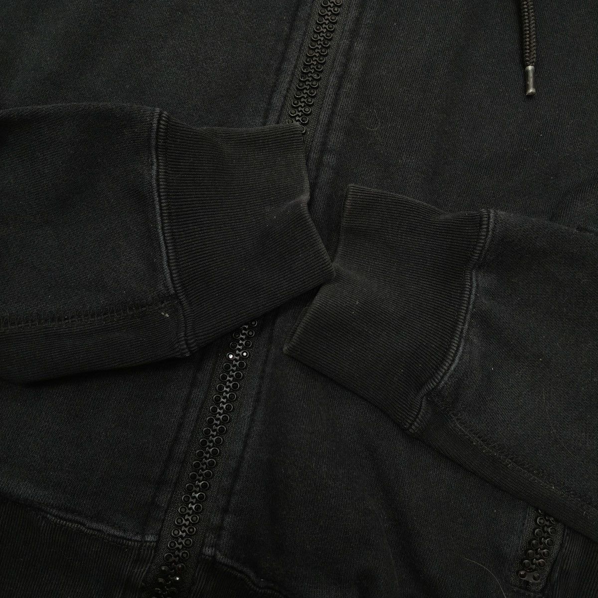 Japanese Brand Japanese 1piu1uguale3 Relax Small Logo Full Zip Hoodie Size US M / EU 48-50 / 2 - 14 Thumbnail