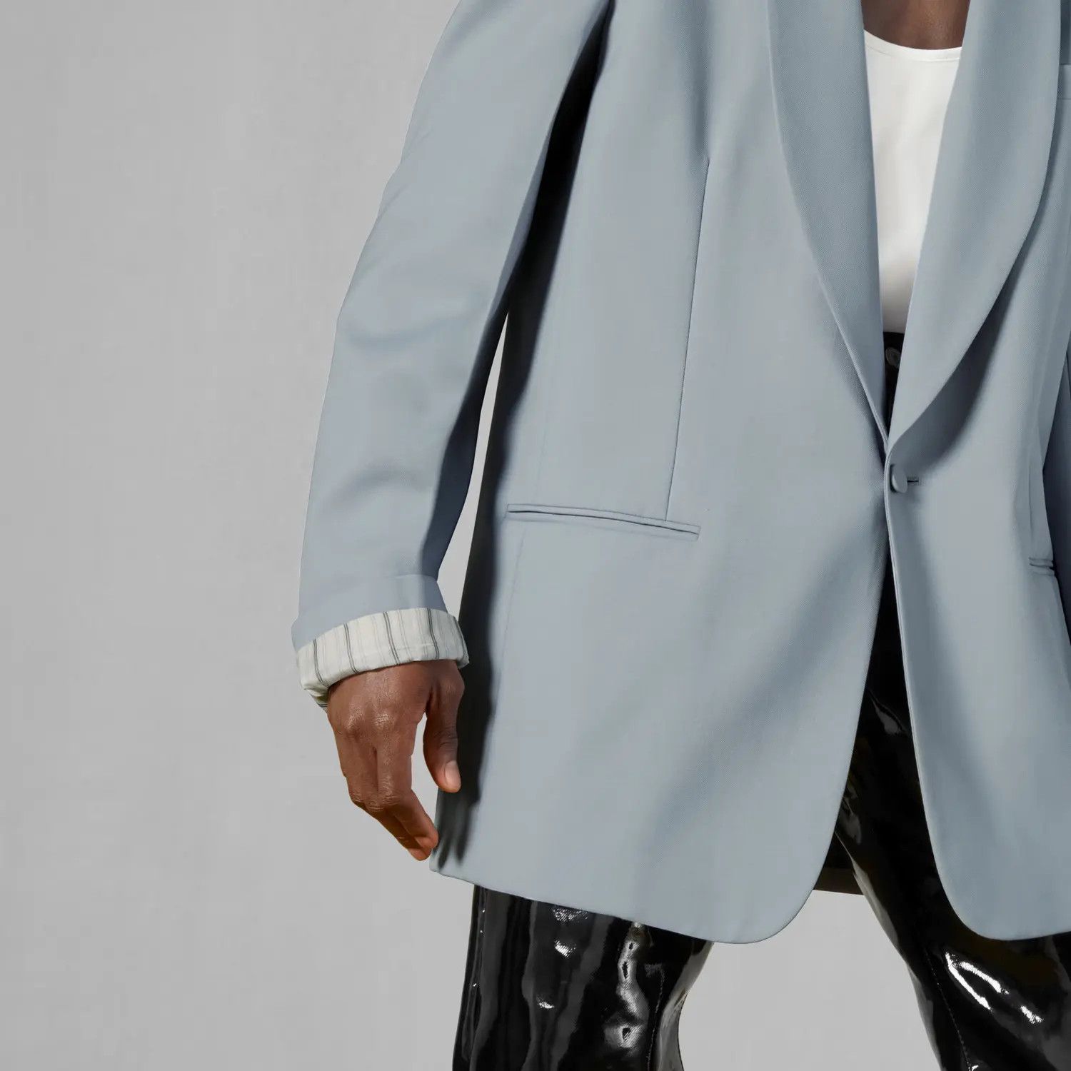 Gucci o1s1wg110125 Wool Mohair Formal Jacket in Light Blue Size US S / EU 44-46 / 1 - 3 Thumbnail