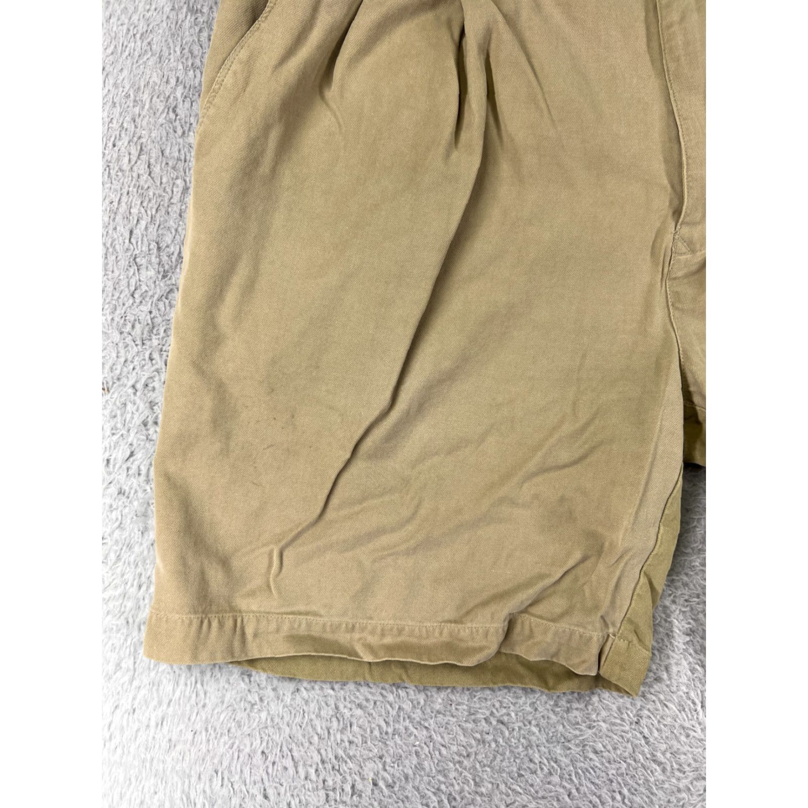Tommy Bahama Tommy Bahama Shorts Mens 36 Beige Khaiki Pleated Front Bermuda Resort Beach Silk Blend Shirt Adult 36 Beige Aloha Beach Mens Size US 36 / EU 52 - 6 Thumbnail