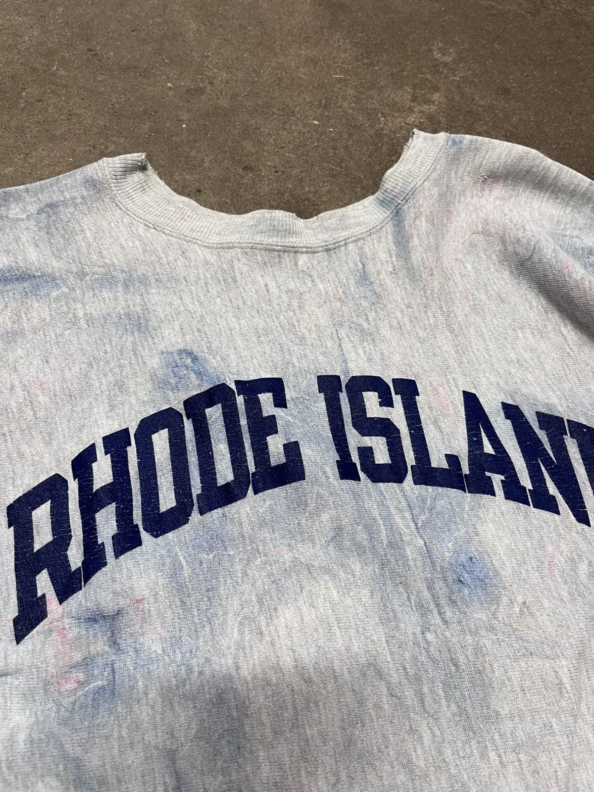 Champion × Vintage Vintage Rhode Island 90’s Champion Reverse Weave Garment Dye Size US L / EU 52-54 / 3 - 2 Thumbnail