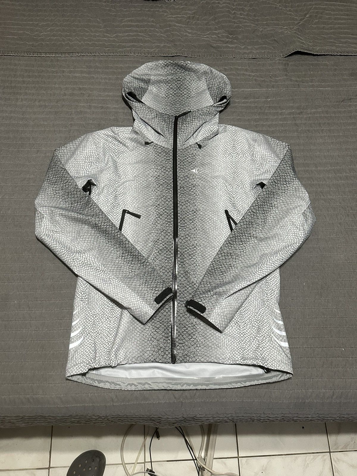 Walk Gently Cotton Salmon Skin ブラック Arc'teryx Arc'teryx Walk Gently Salmon Skin | Grailed