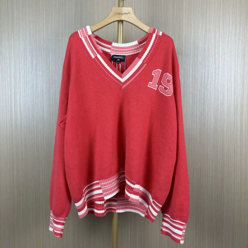 Chanel Chanel Red Cashmere Women's T-Shirt 0089 Size S / US 4 / IT 40 - 1 Thumbnail