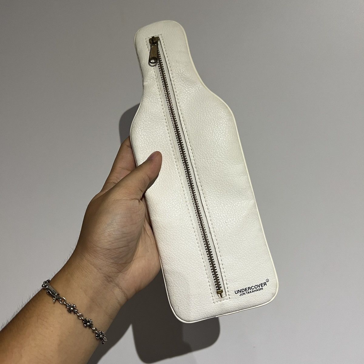Jun Takahashi Undercover Gilapple Whiskey Pouch Clutch Wallet Size ONE SIZE - 2 Thumbnail