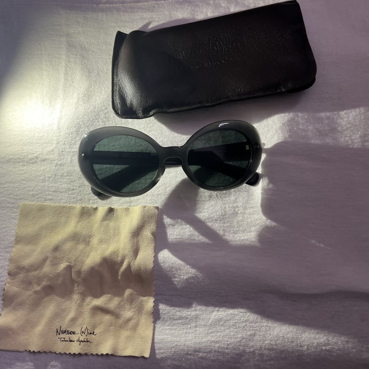 Number (N)ine KURT COBAIN OVAL SHAPE SUNGLASSES (SMOKE GREY) Size ONE SIZE - 3 Thumbnail