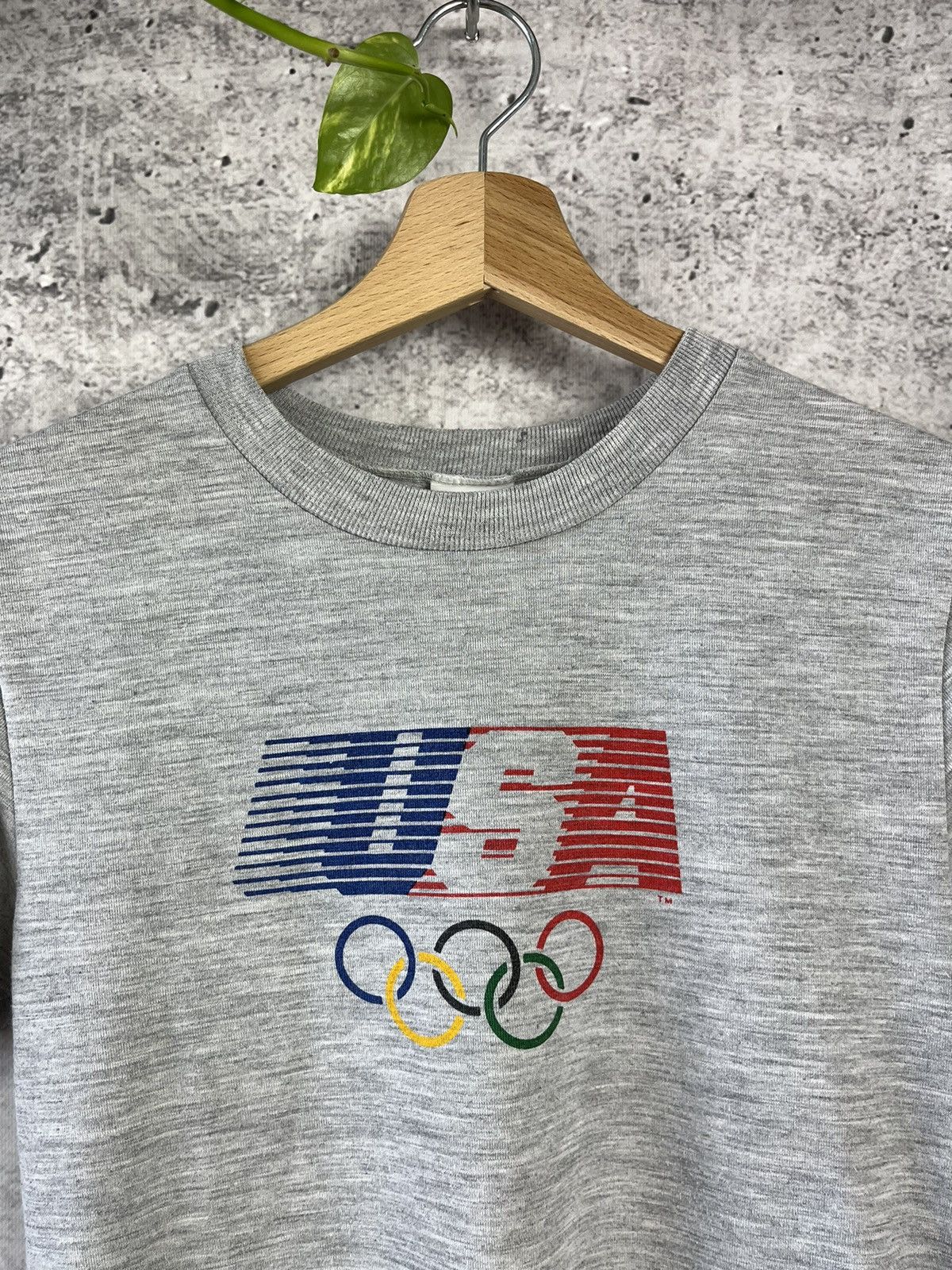 USA Olympics × Vintage 1984 LA Olympics graphic t made by levis (N) Size US XS / EU 42 / 0 - 1 Thumbnail