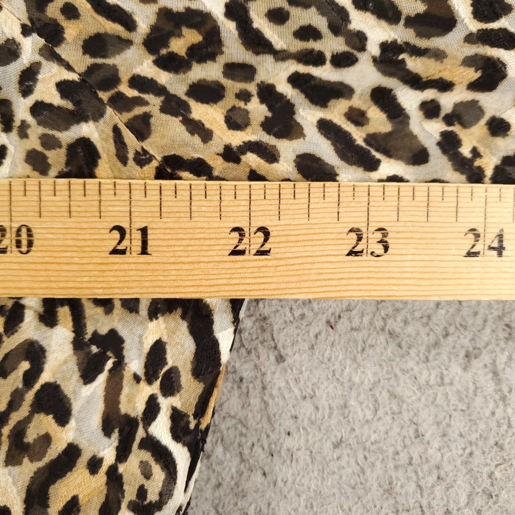 Vintage Chicos Blouse Womens Large Leopard Jaguar Animal Print Ruffled Hidden Button Up Size L / US 10 / IT 46 - 5 Thumbnail