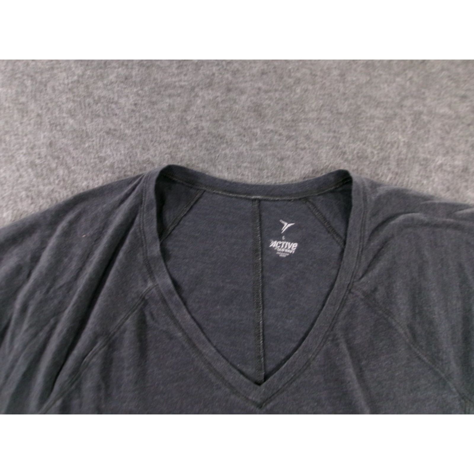 Old Navy Old Navy V-Neck T-Shirt Women Large Gray Casual Active Basic Lightweight Size L / US 10 / IT 46 - 2 Thumbnail
