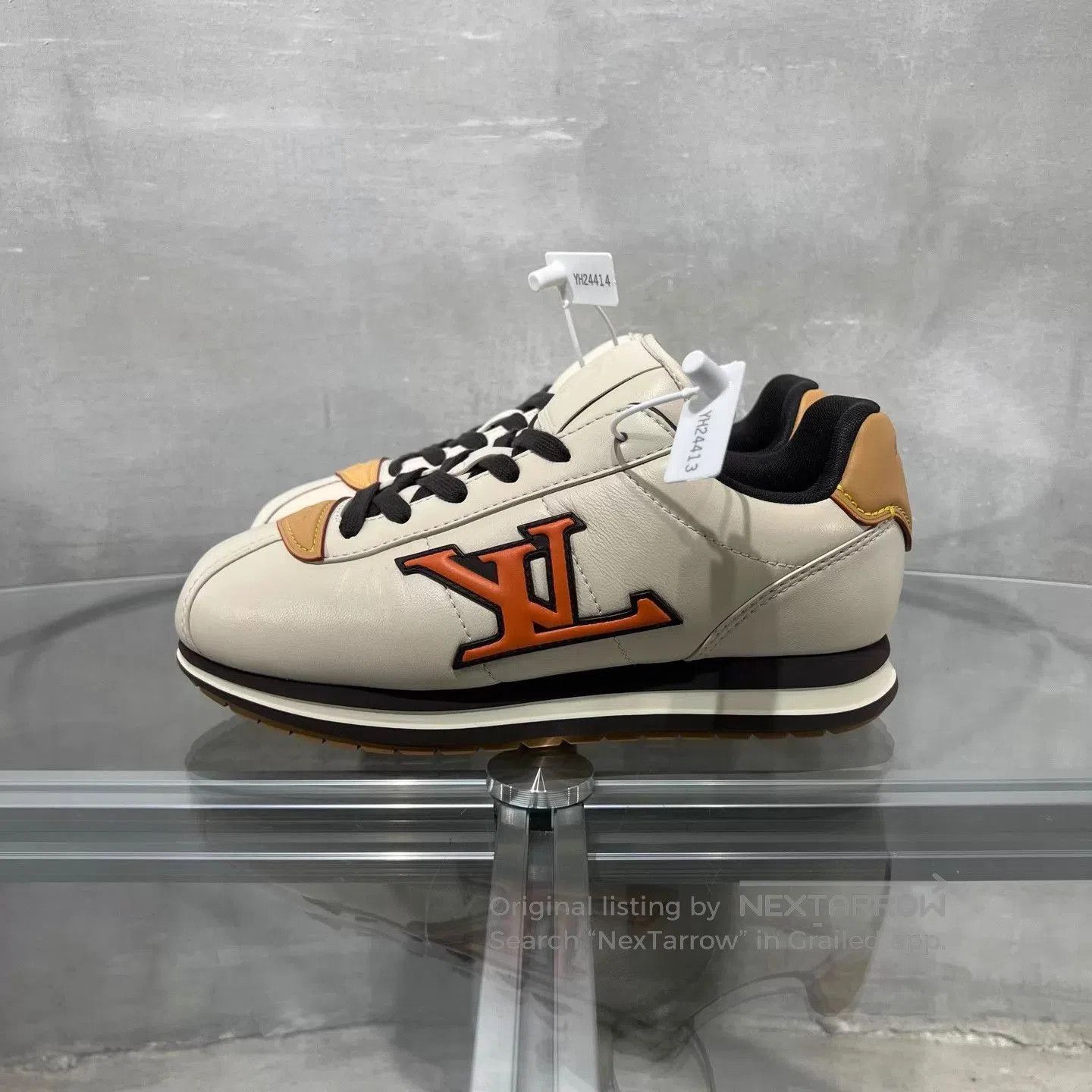Louis Vuitton Beige Low-Top Sneakers Size 8. Size US 8 / EU 41 - 3 Thumbnail