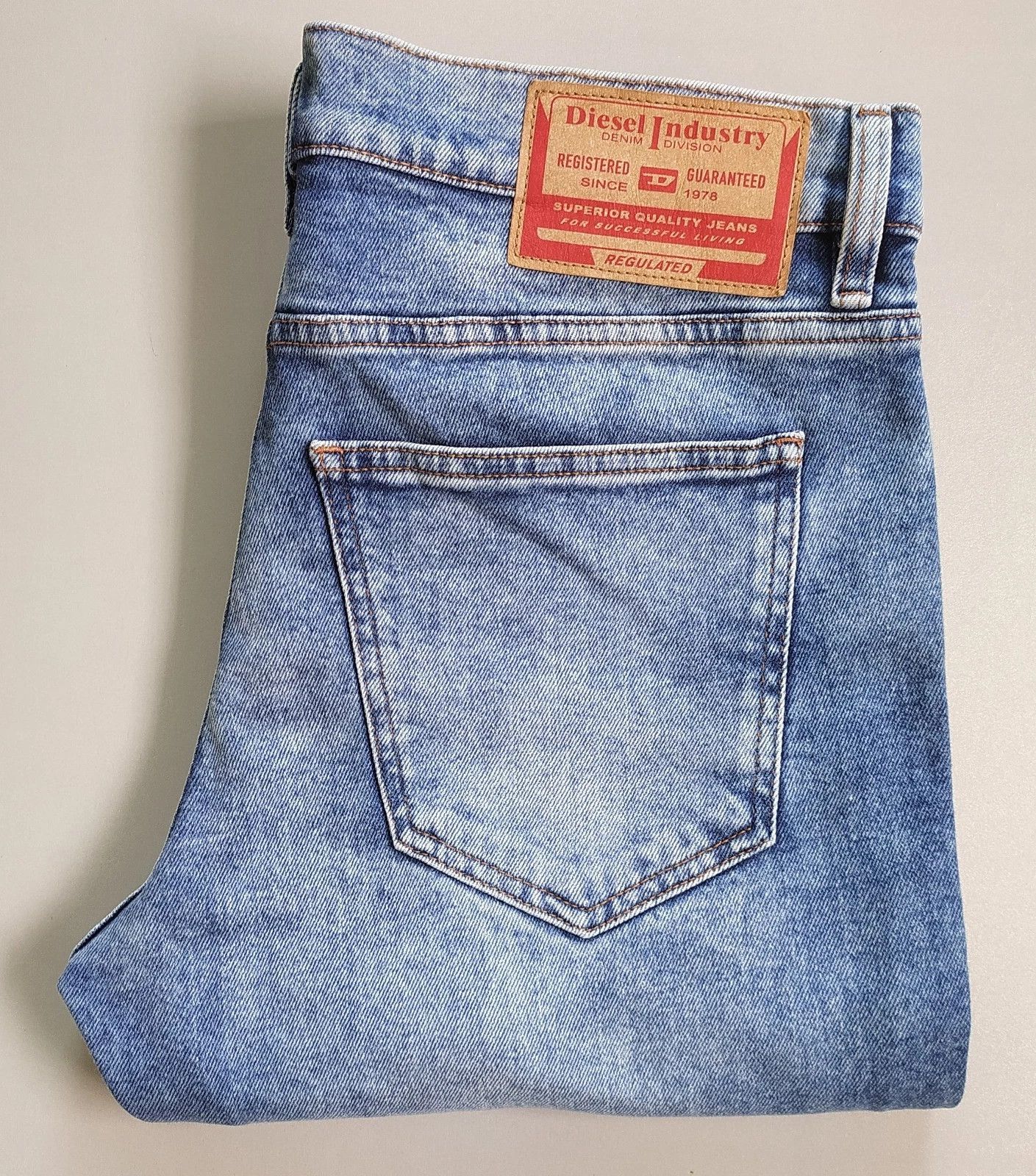Diesel Diesel 2019 D-STRUKT-R L.32 MENS JEANS T/9666 Size US 32 / EU 48 - 1 Thumbnail
