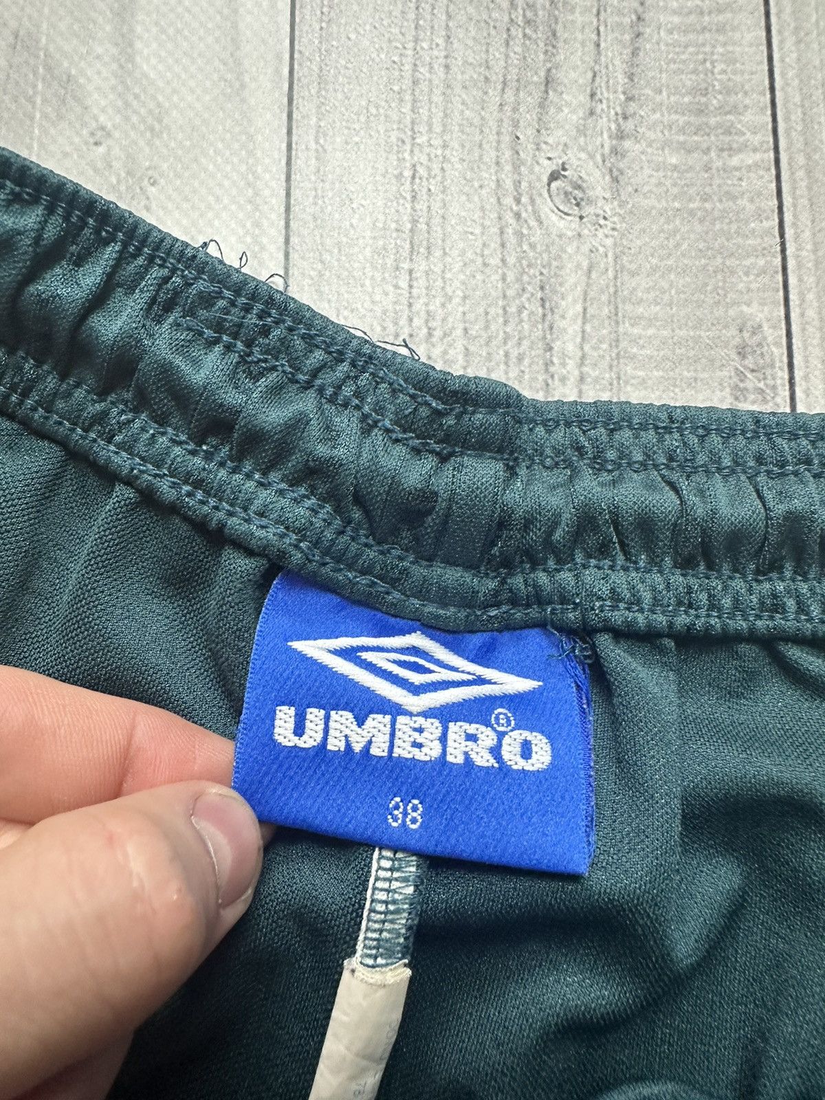 Umbro × Vintage Vintage Umbro monogram shorts size XL green rare Size US 38 / EU 54 - 3 Thumbnail