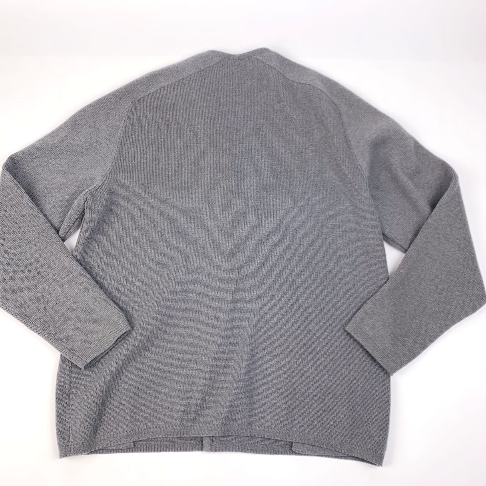 Vintage VINTAGE Hudson's Bay The Bay Austria Dark Gray Button V-Neck Cardigan Wool XL Men Sweater Size US XL / EU 56 / 4 - 5 Thumbnail