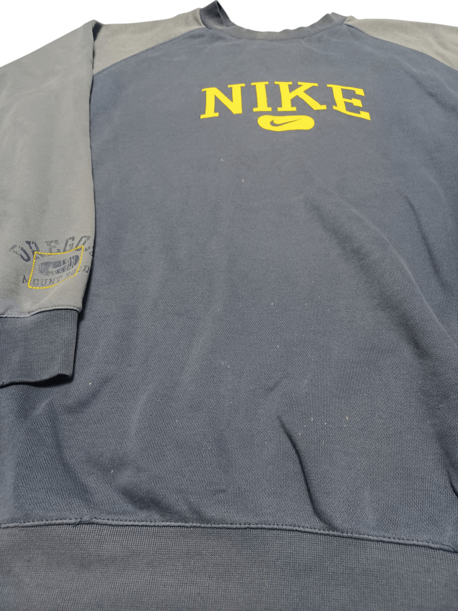 Nike NIKE VINTAGE BIGLOGO FADED 2005 SWEATSHIRT CENTERLOGO Size US M / EU 48-50 / 2 - 3 Thumbnail