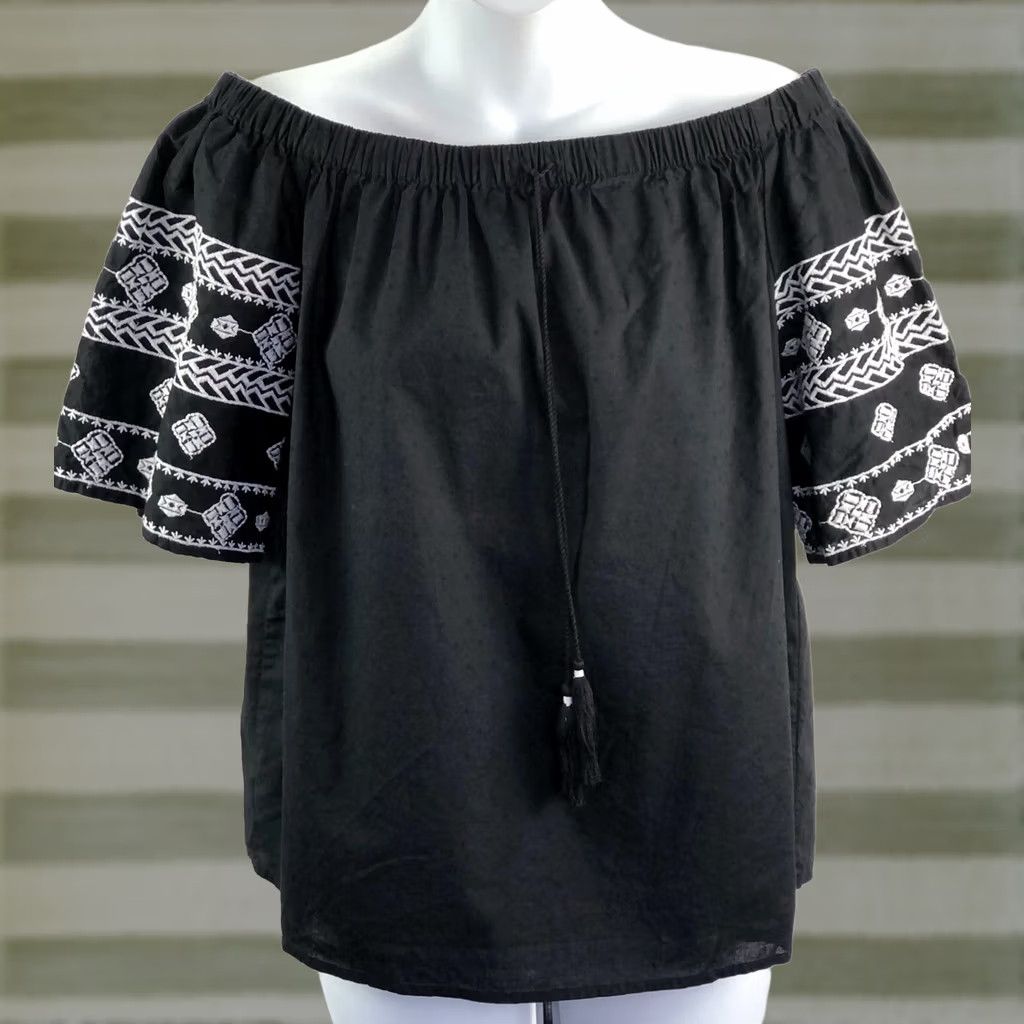 Old Navy Old Navy Blouse Shirt Womens S Off Shoulder Black White Embroidered Short Sleeve Tassel Boho Peasant Trendy Size S / US 4 / IT 40 - 1 Thumbnail