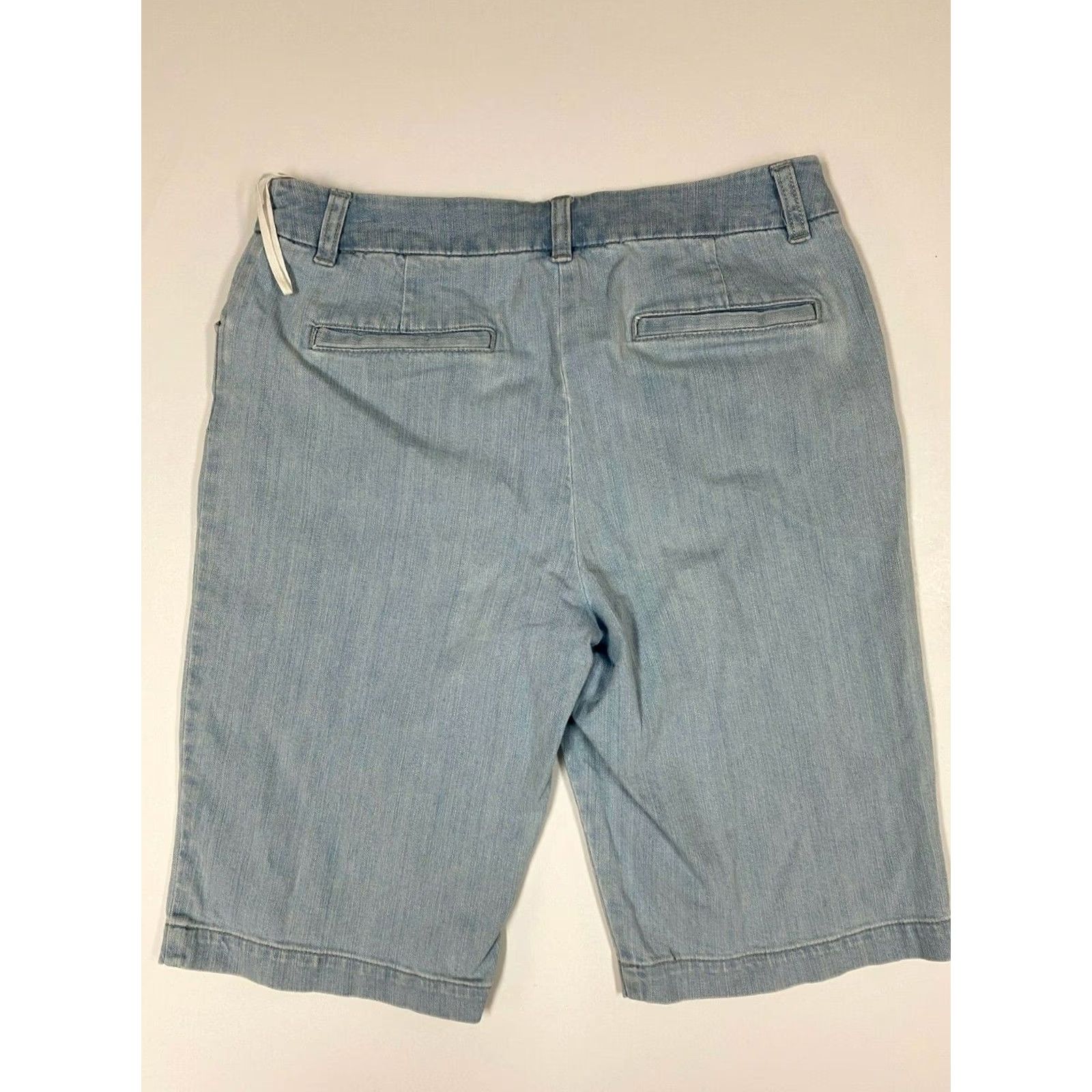 Jones New York Jones New York Bermuda Shorts 6 Women's Blue Denim Cotton Blend Spandex Stretch Zipper Inseam 12 Casual Regular Vintage: No Size 28" / US 6 / IT 42 - 3 Thumbnail