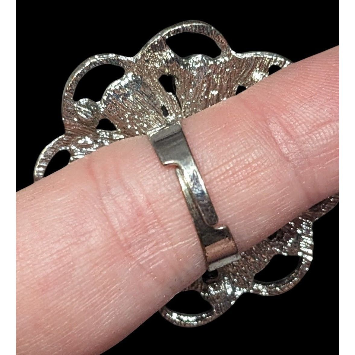 Other Fairycore Glam Brown And Silver Tone Rhinestone Flower Ring Size ONE SIZE - 4 Thumbnail