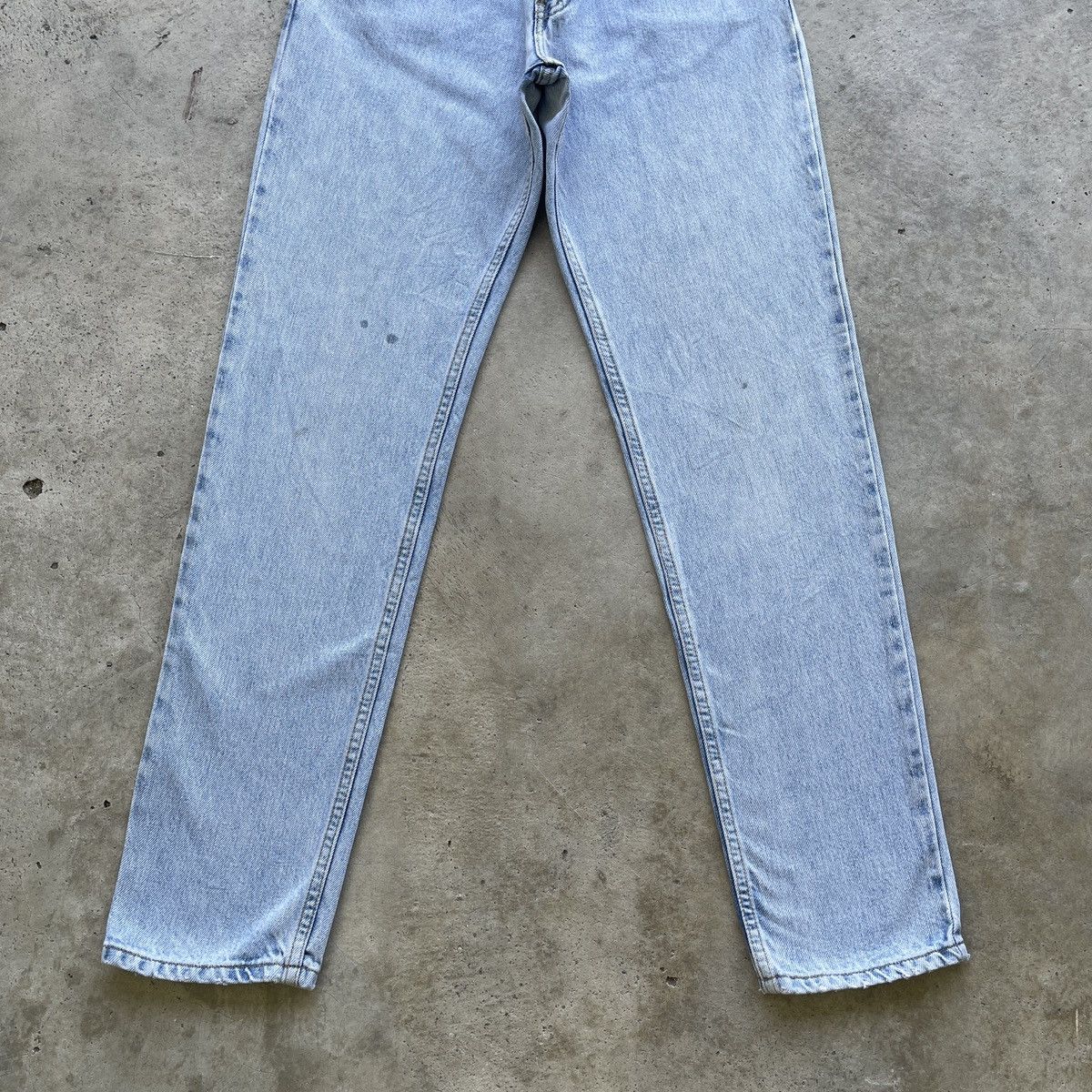 Jean × Levi's × Vintage W29 Vintage Levi’s 550 Relaxed Jeans Faded Denim Pants Size US 29 - 4 Thumbnail