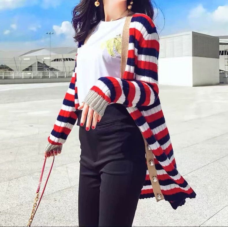 Gucci Color-blocked striped V-neck wool knitted cardigan ja