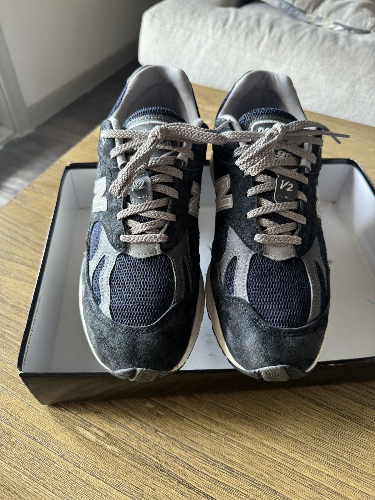 New Balance New Balance 991 v2 Navy Sz 10.5 Size US 10.5 / EU 43-44 - 4 Thumbnail