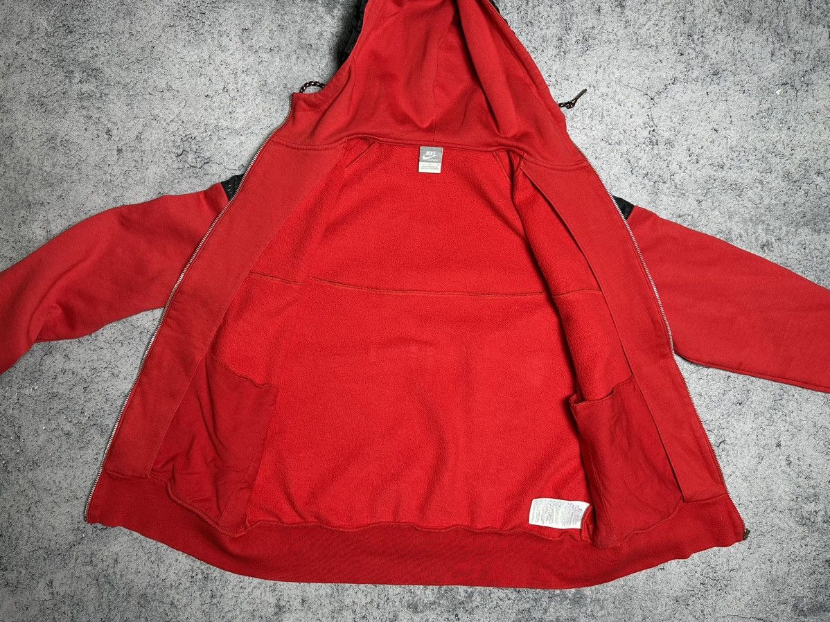 Nike Vintage Nike Red Zip Up Hoodie Size US L / EU 52-54 / 3 - 14 Thumbnail