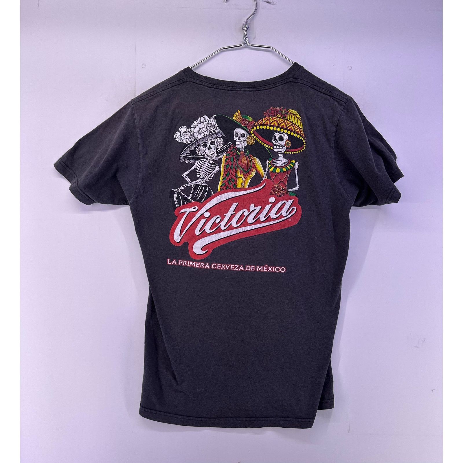 & Other Stories Victoria La Primera Cerveza De Mexico Black Shirt Sz Medium Size US M / EU 48-50 / 2 - 1 Thumbnail