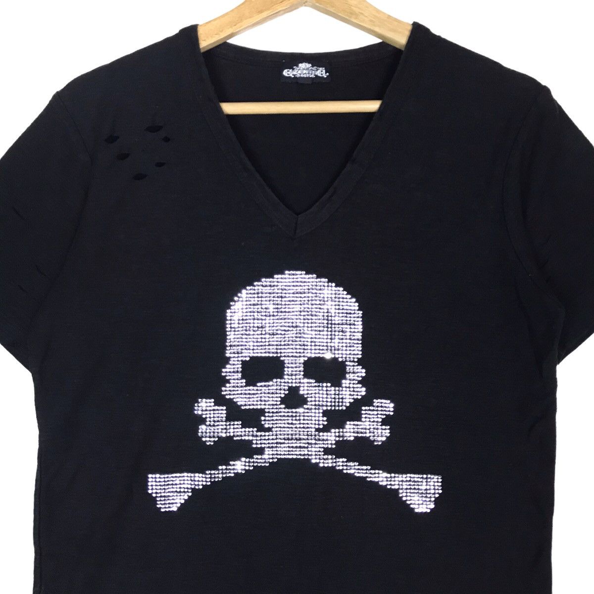 Japanese Brand Japanese Clothing Gothic Punk Skull Vneck Shirt Size US M / EU 48-50 / 2 - 2 Thumbnail