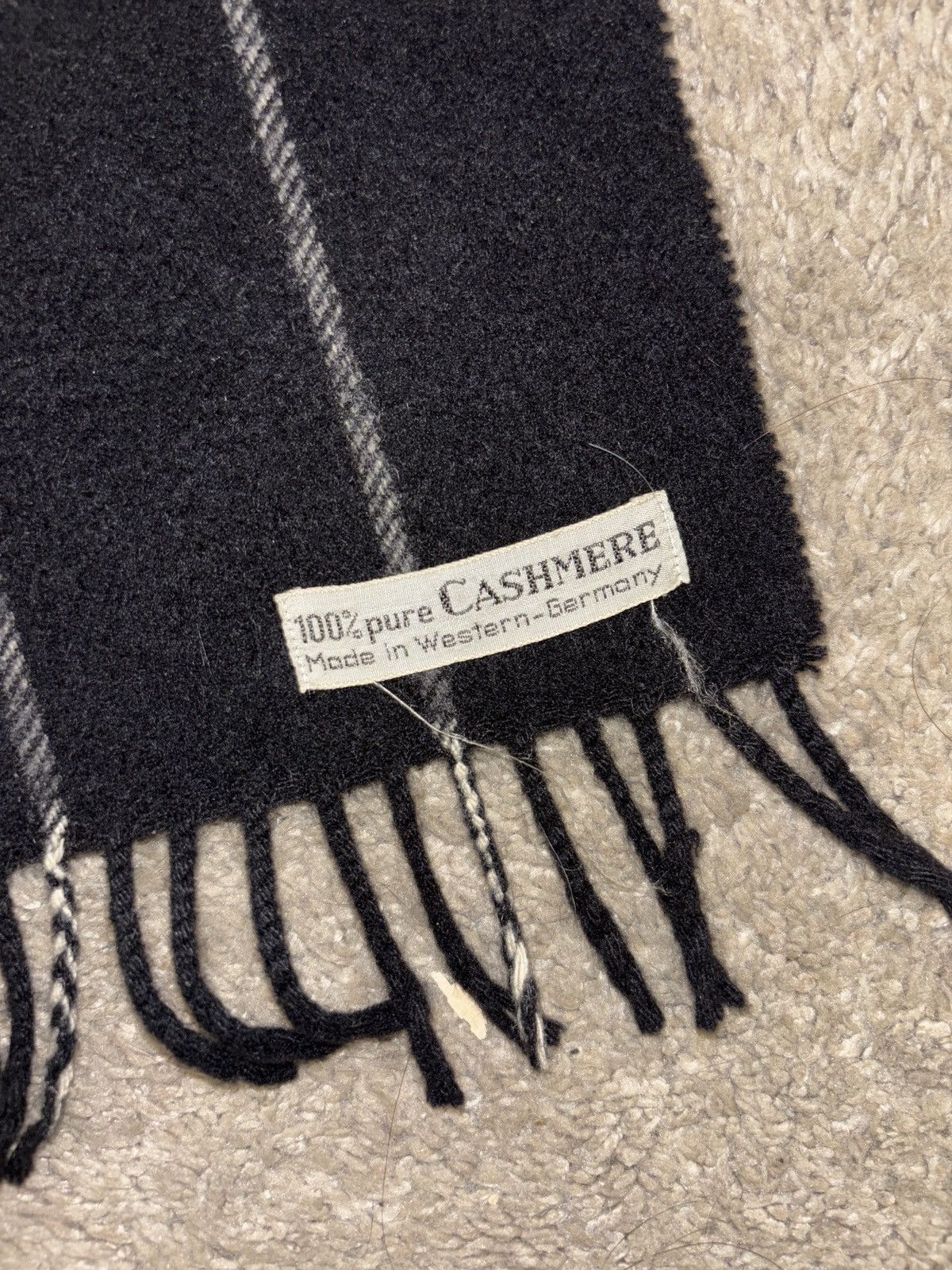 Other Cashmere Black Scarf Size ONE SIZE - 2 Thumbnail