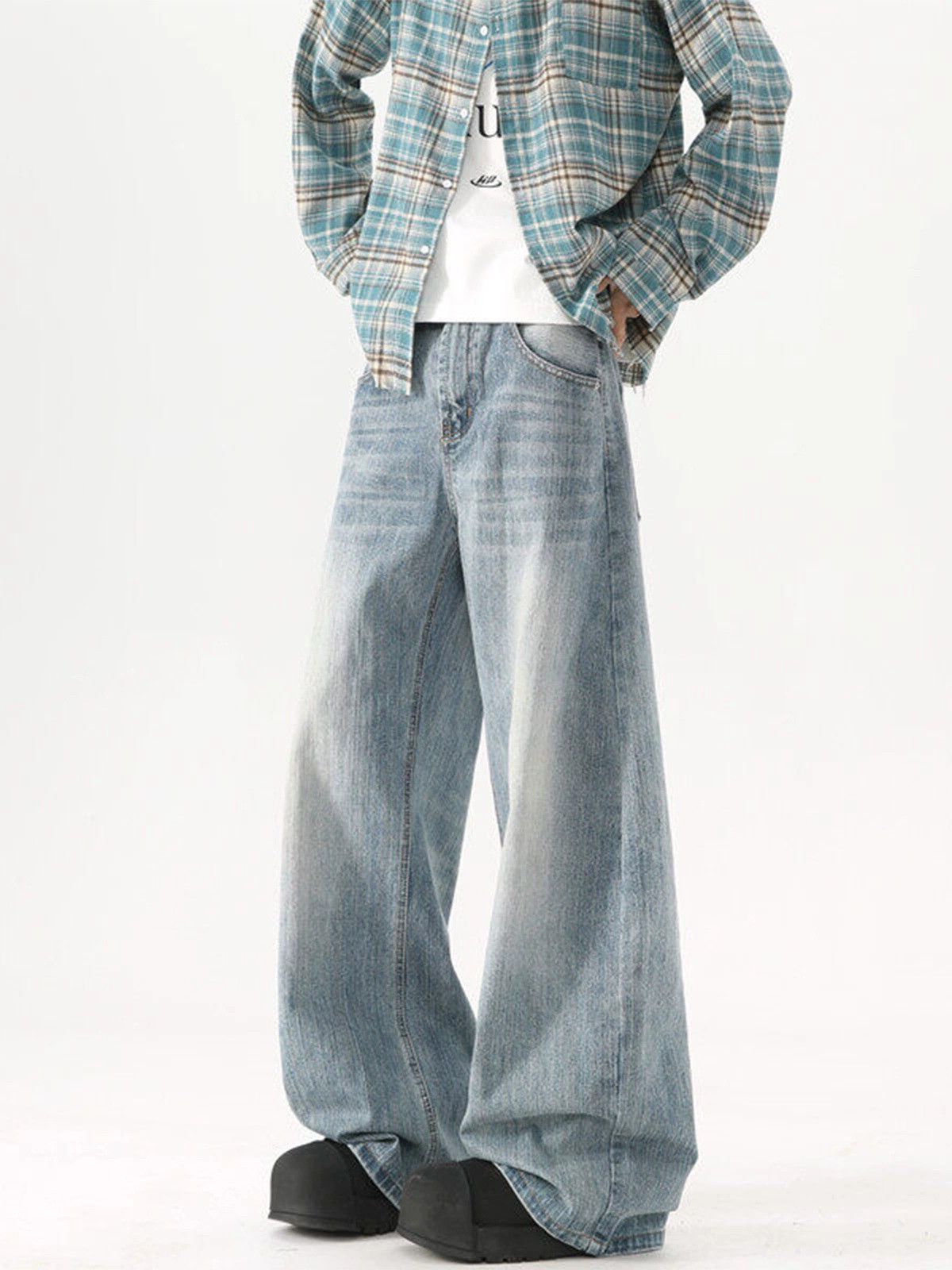 Jean Men's all-match casual loose wide-leg washed blue jeans Size US 32 / EU 48 - 2 Thumbnail