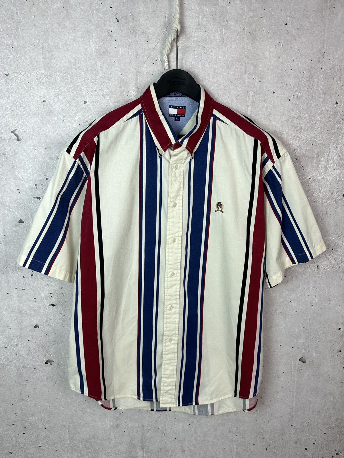 Tommy Hilfiger Vintage Tommy Hilfiger Stripped Logo Short Sleeve Shirt Size US XL / EU 56 / 4 - 1 Thumbnail