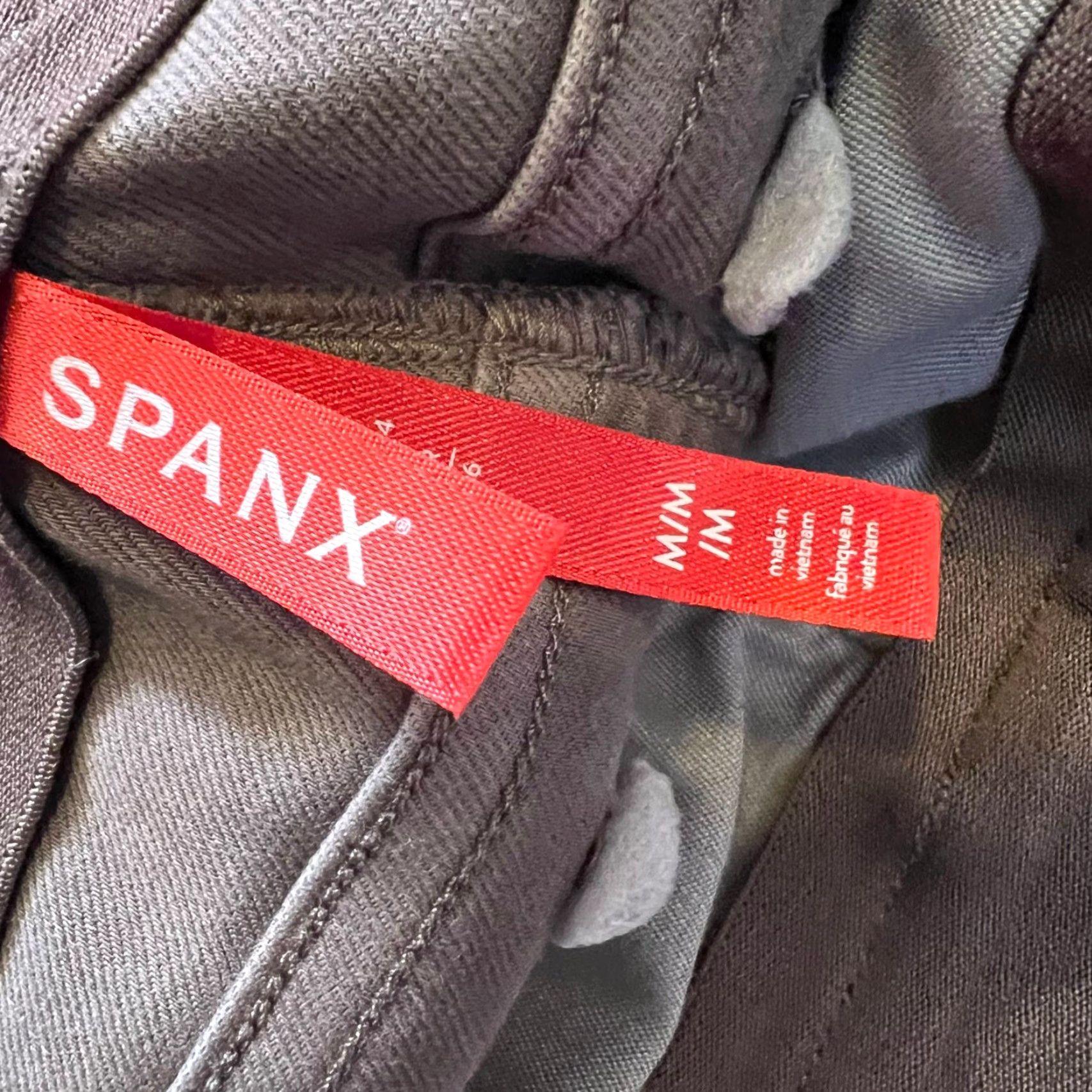 Spanx SPANX Pants Womens Medium Stretch Twill Cropped Wide Leg Khaki 20312R ** Purple M Regular Cropped Wide Leg Womens Pants Size 32" / US 10 / IT 46 - 6 Thumbnail