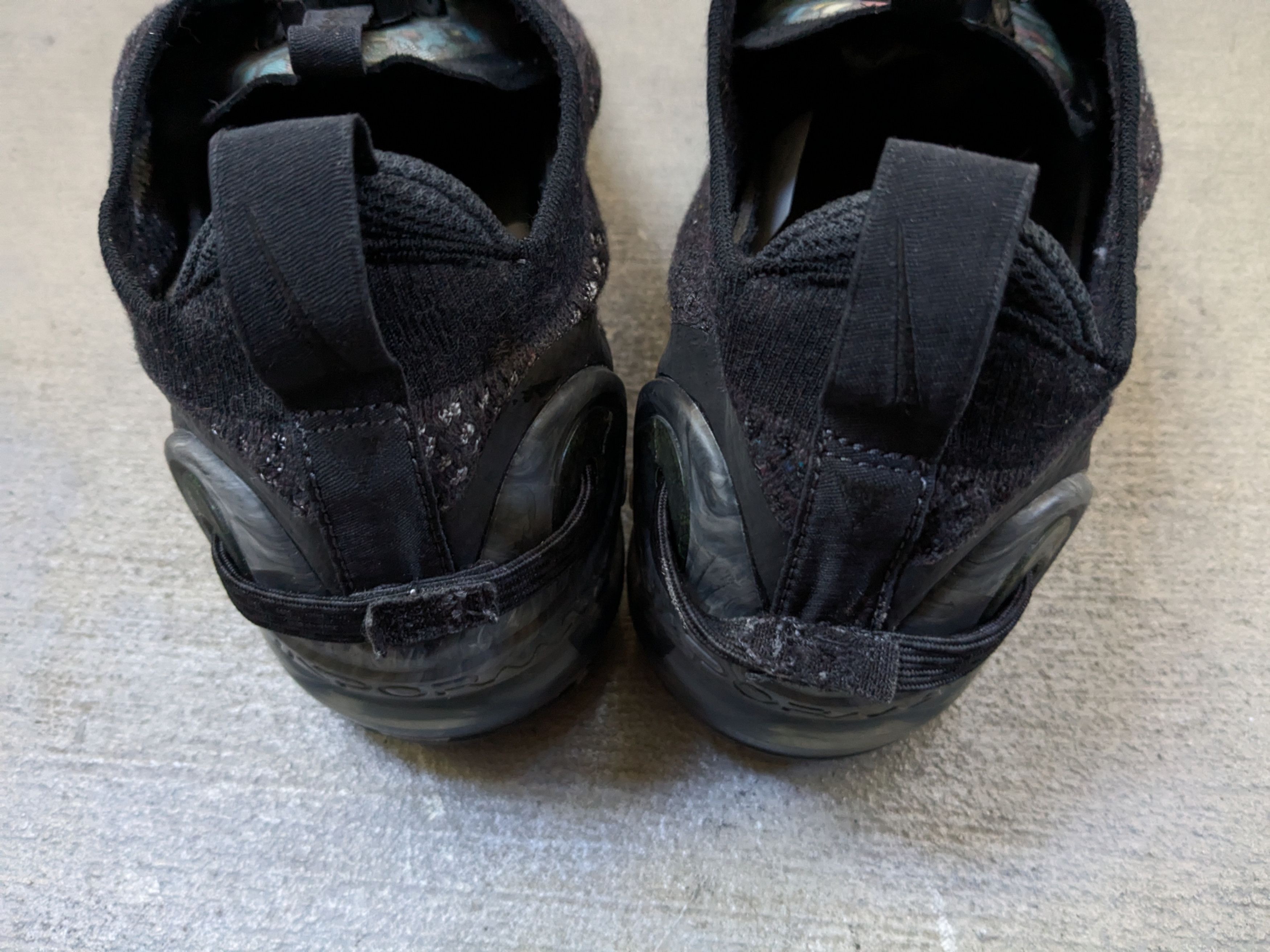 Nike Nike Air VaporMax Flyknit 2020 10.5 Black Gray CJ6740-002 Size US 10.5 / EU 43-44 - 12 Thumbnail