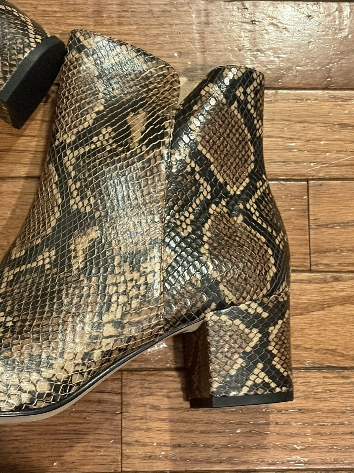 J.McLaughlin J Mclaughlin Boots 9..5 Aida Embossed Snake Skin Size US 9.5 / IT 39.5 - 7 Thumbnail