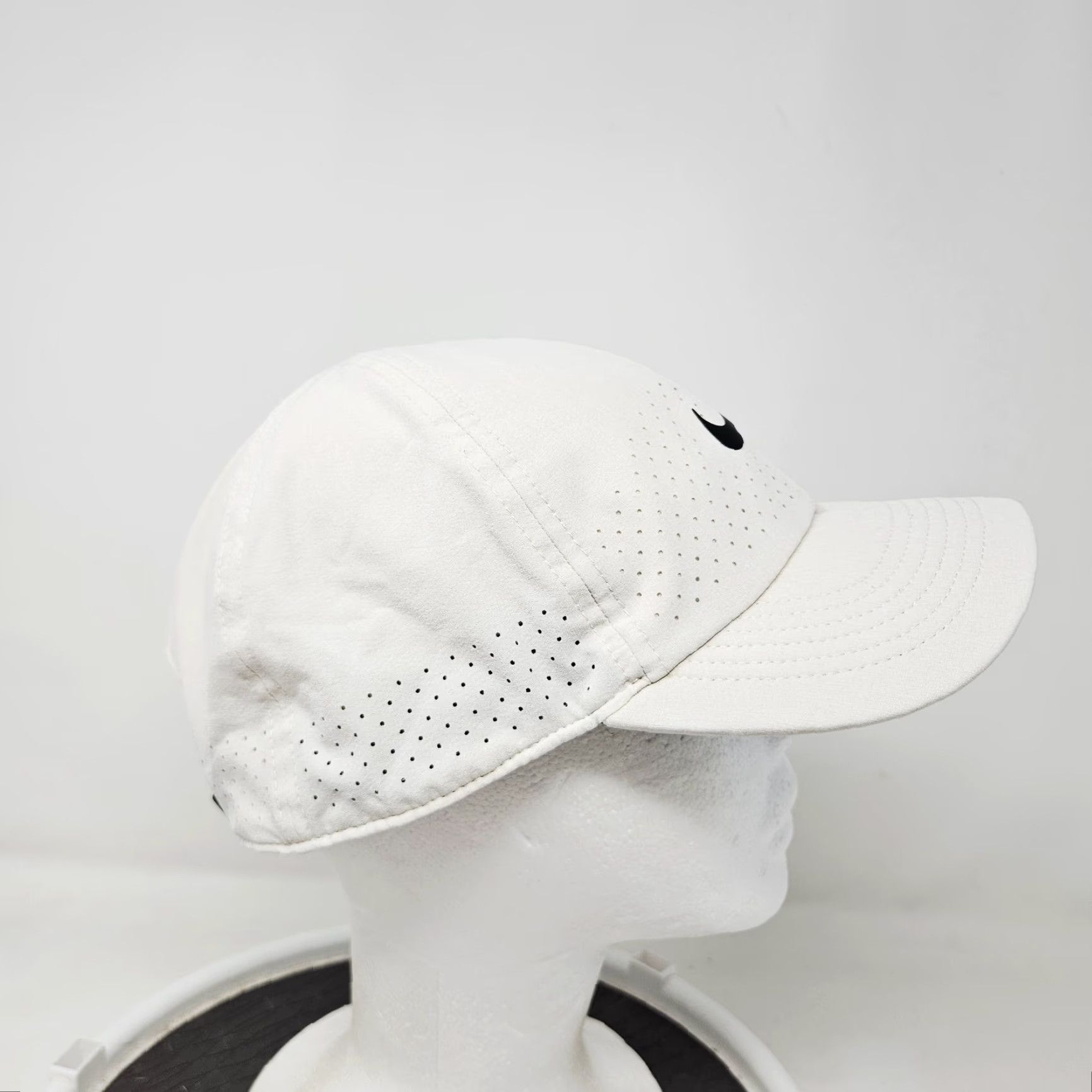 Nike Nike Dri-FIT ADV Club Cap Baseball Hat One Size White Mens Sports Adjustable Cap Size ONE SIZE - 3 Thumbnail