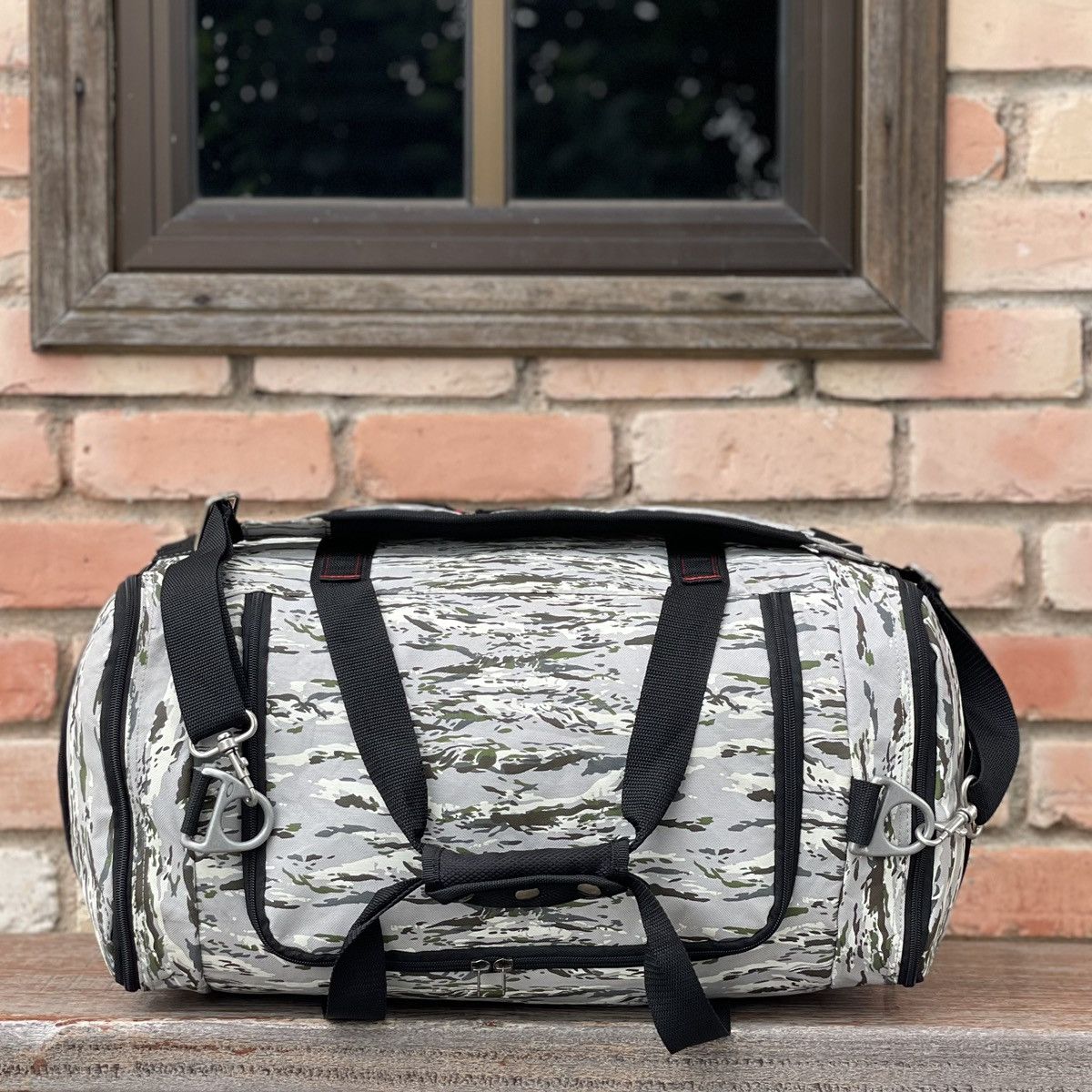 Oakley Oakley Camouflage Duffle/Travel Bag Size ONE SIZE - 7 Thumbnail