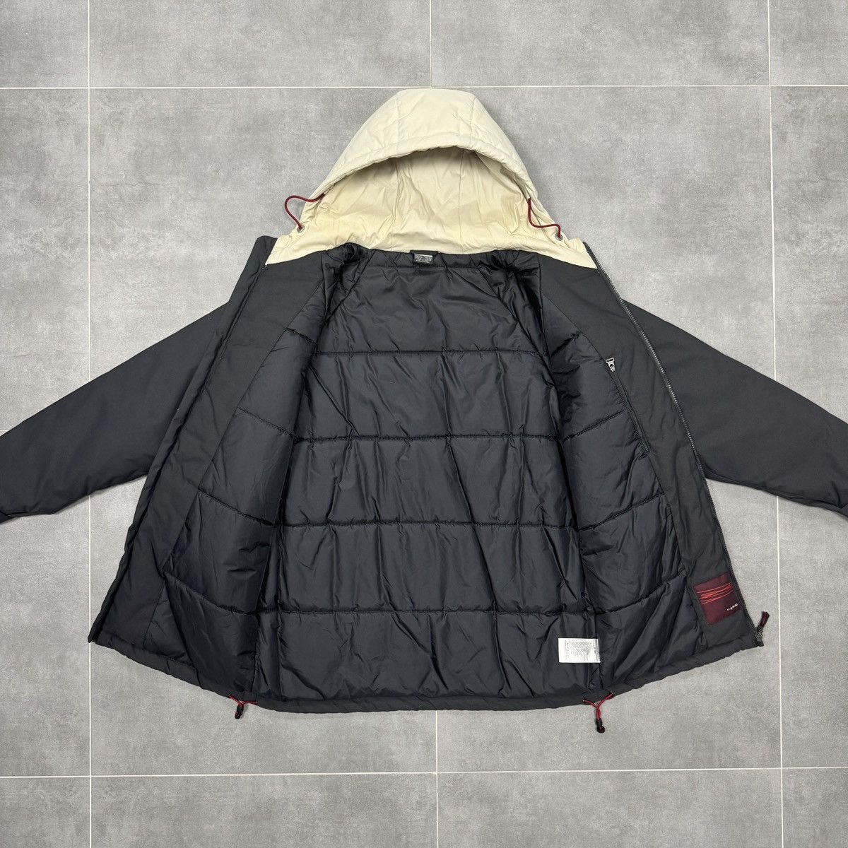 Nike Vintage Nike Nylon Insulated Hooded Jacket 90s Men Size M Size US M / EU 48-50 / 2 - 15 Thumbnail