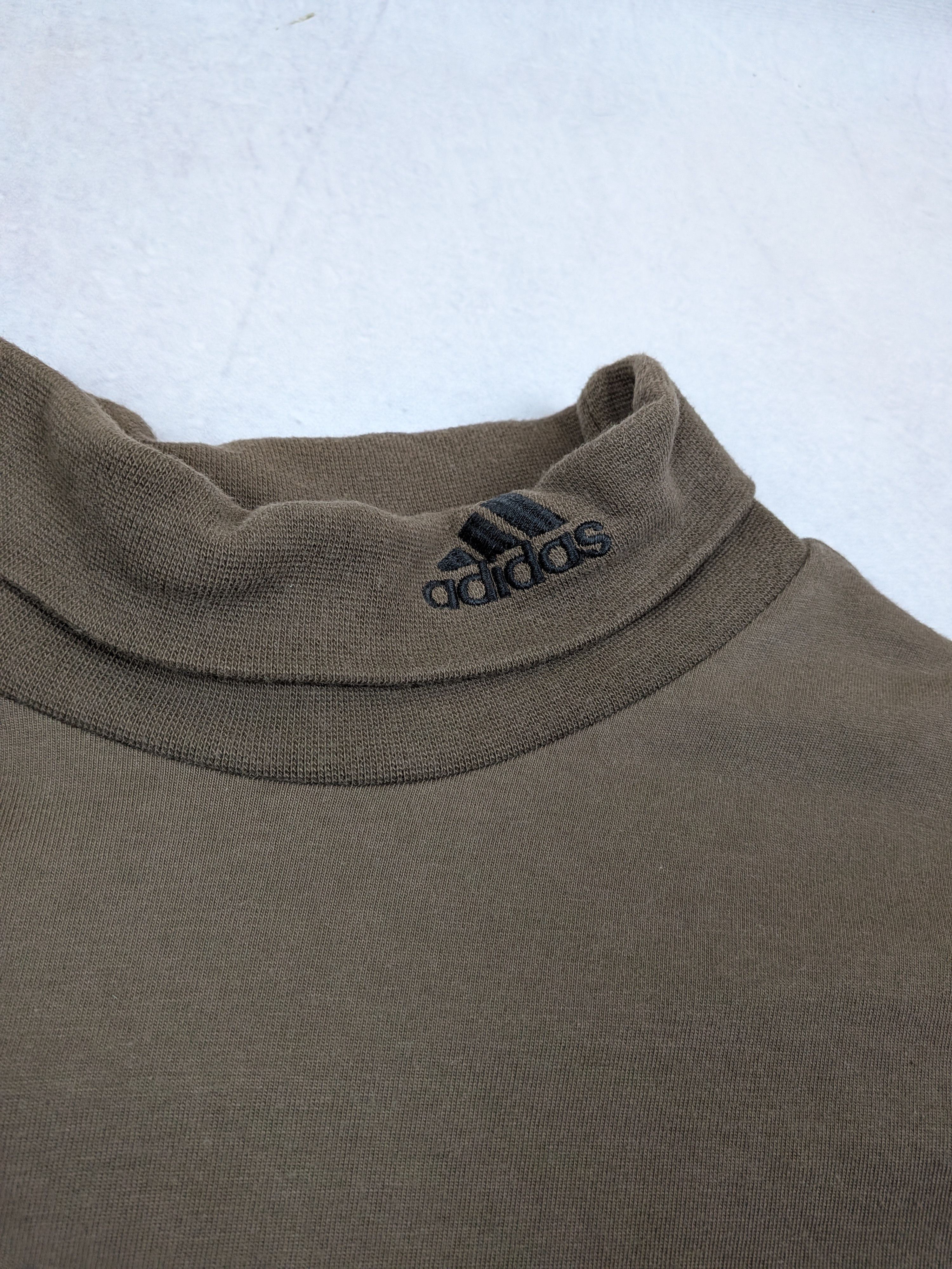 Adidas Vintage Adidas Brown Turtleneck Sweater M L Made in Greece Size US M / EU 48-50 / 2 - 4 Thumbnail