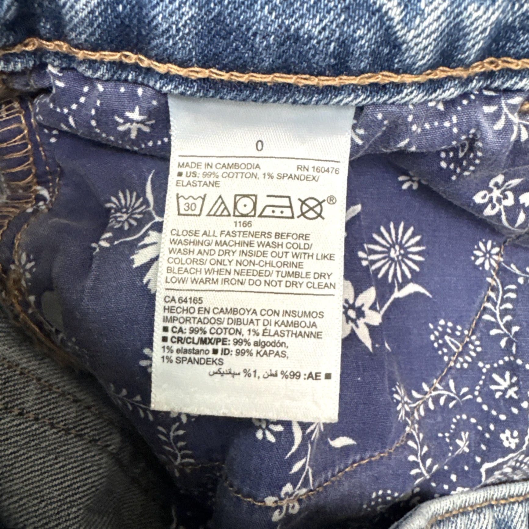 Old Navy VINTAGE Old Navy Mandy Denim Shorts Women 0 Blue Mid Rise Casual Cut-Off Streetwear Size 25" / US 0 / IT 36 - 7 Thumbnail