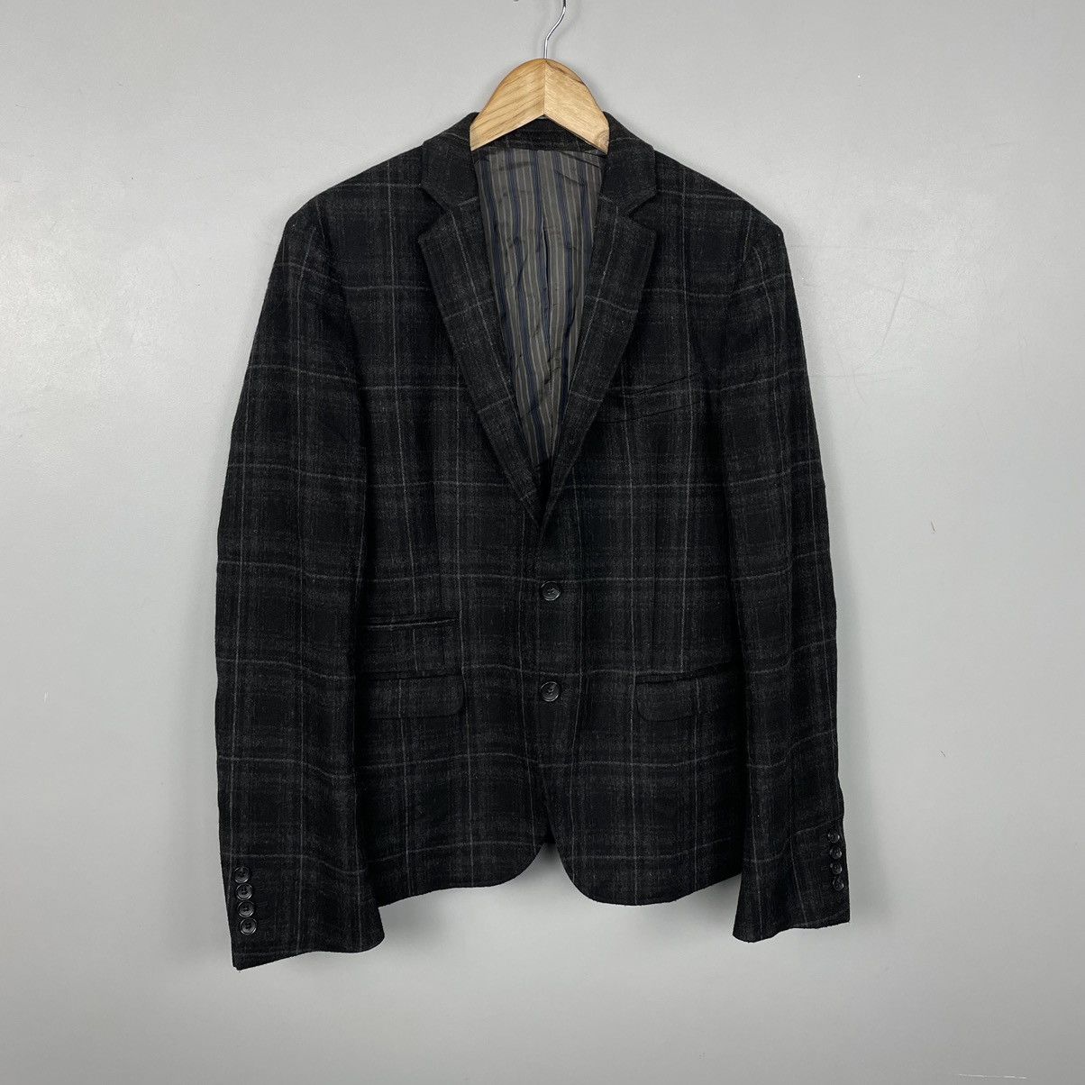 Dolce & Gabbana men’s Dolce&Gabbana Wool blazer color black sz 46 Size 46S - 4 Thumbnail