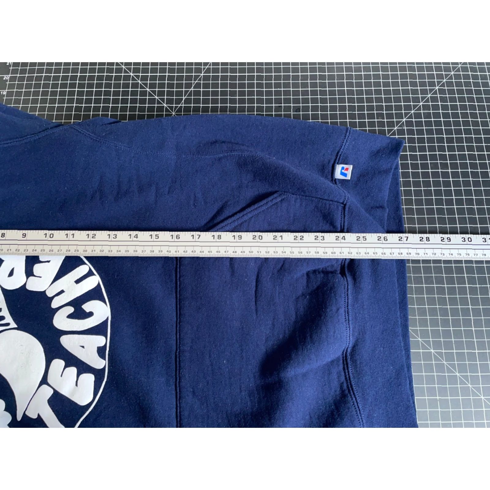 Russell Athletic VINTAGE Russell Athletic Hoodie Art Teacher Print 90s XL Dark Blue Sweatshirt 50-50 Cotton-Poly Mens Adult Regular Size US XL / EU 56 / 4 - 6 Thumbnail