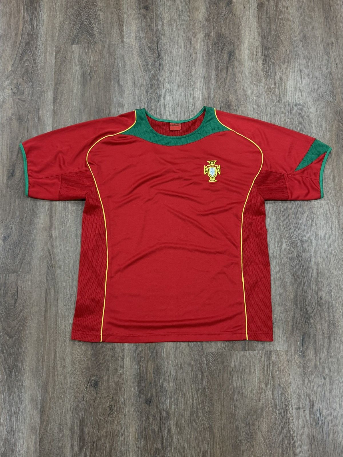 Vintage Vintage Portugal Jersey 🇵🇹 Size US M / EU 48-50 / 2 - 1 Thumbnail