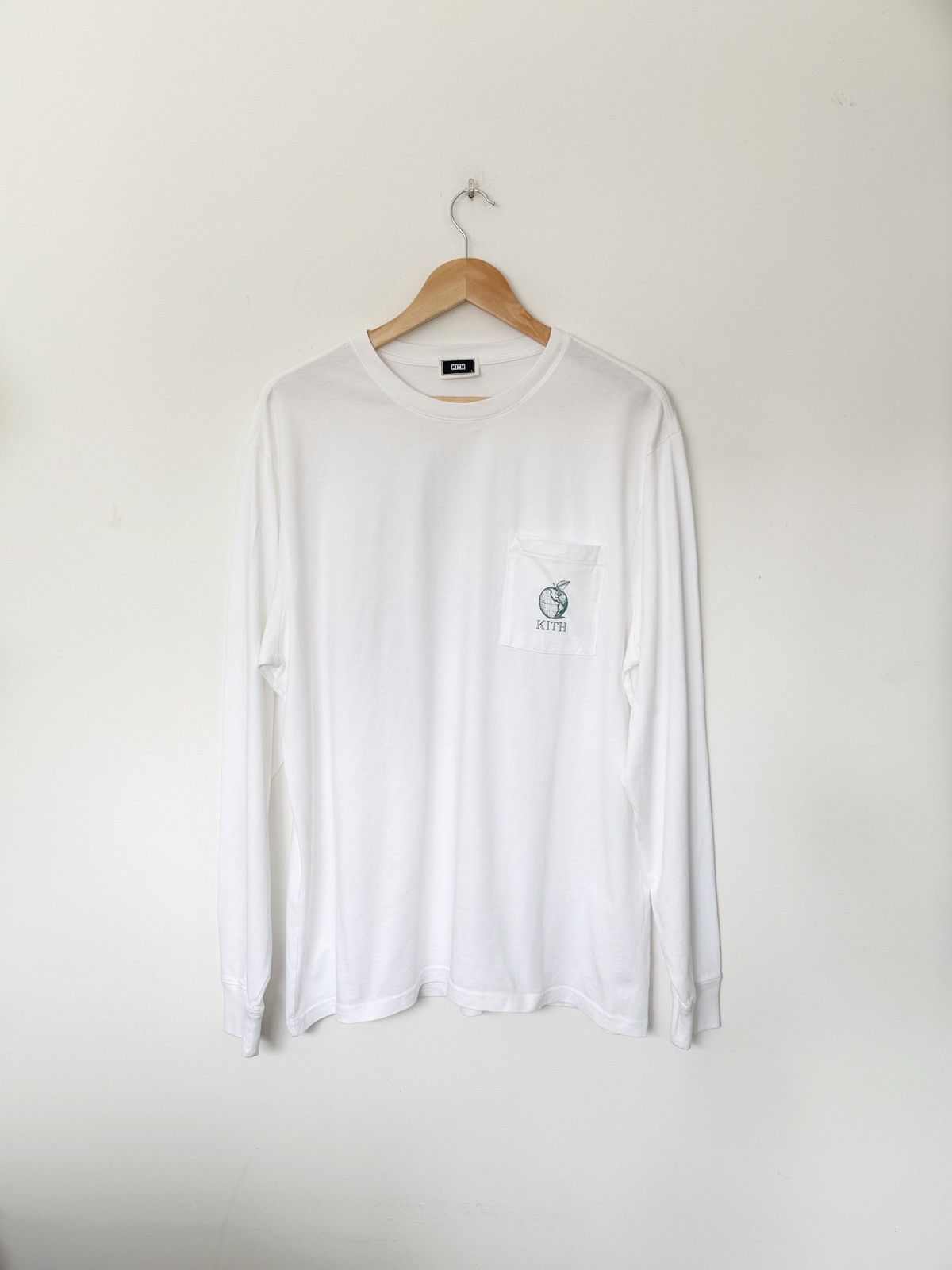 Kith × Vintage Kith Apple Statue of Liberty LSTee Size US L / EU 52-54 / 3 - 3 Thumbnail
