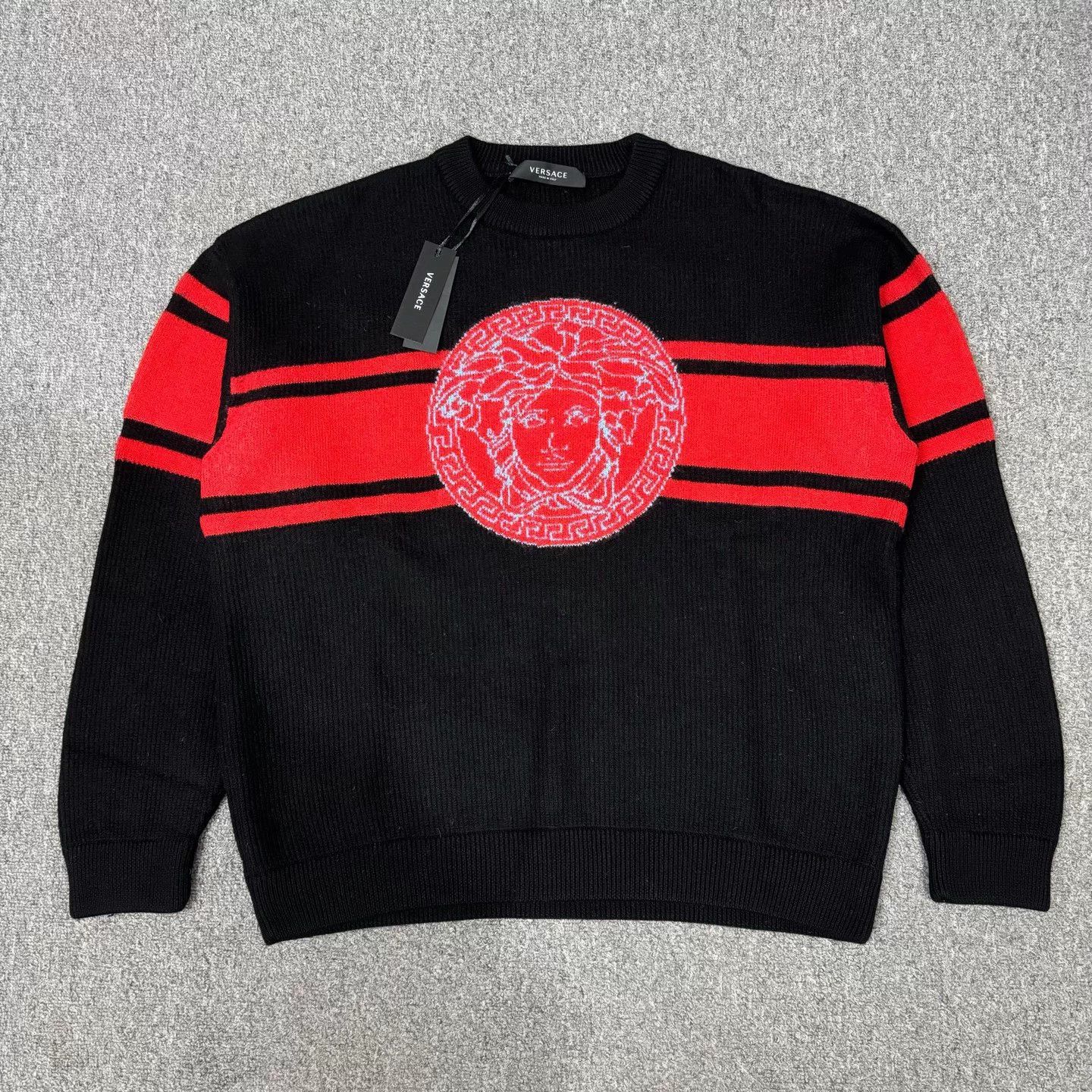Versace Versace black wool sweater IT 52 Size US L / EU 52-54 / 3 - 1 Thumbnail