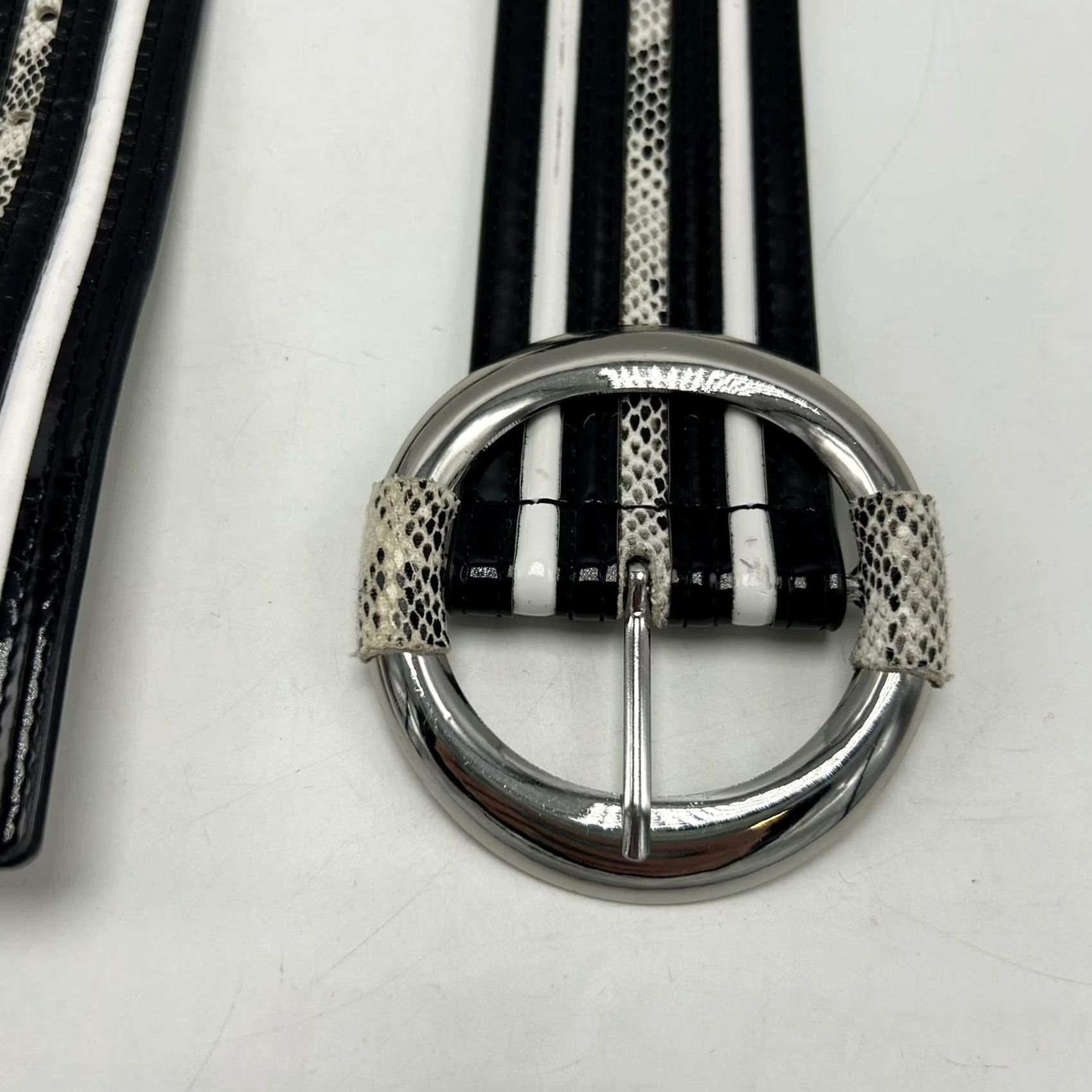 Vintage Statement Belt Womens XS Wide Black White Stretch Back Leather Snake Print 26-29 Size ONE SIZE - 3 Thumbnail