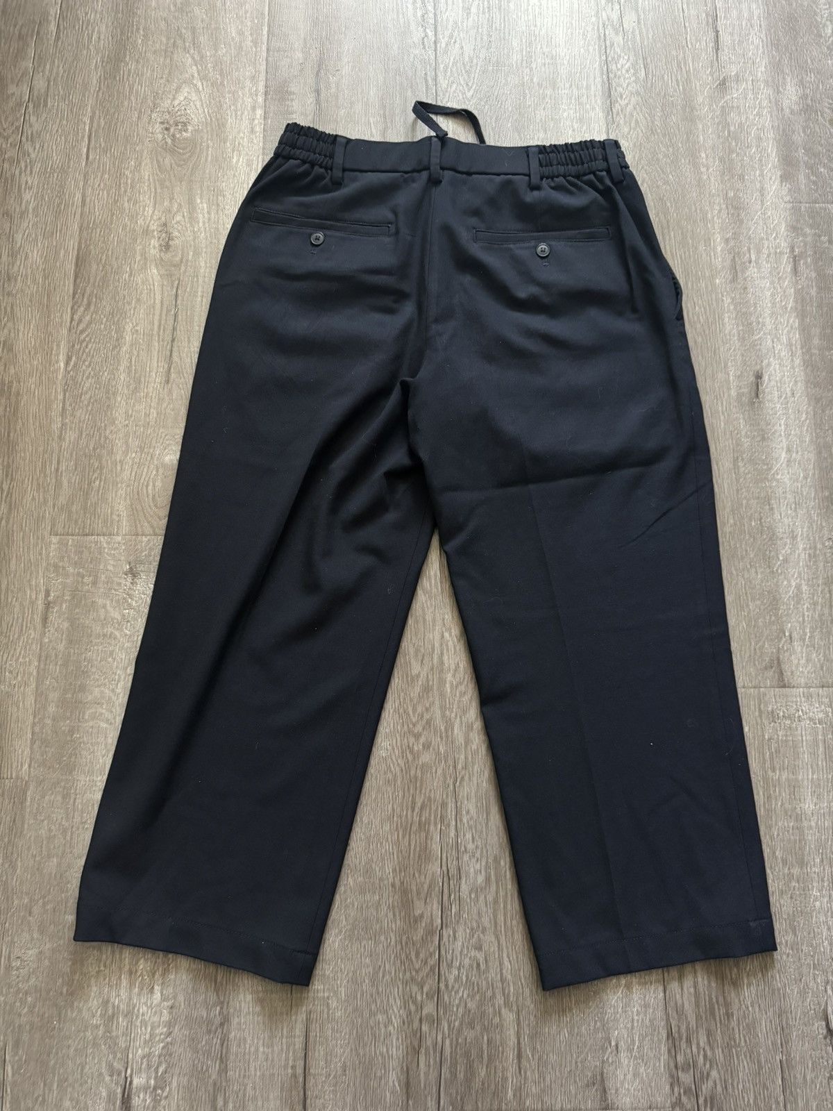 Uniqlo Uniqlo Men’s Navy Trousers Size US 30 / EU 46 - 2 Thumbnail