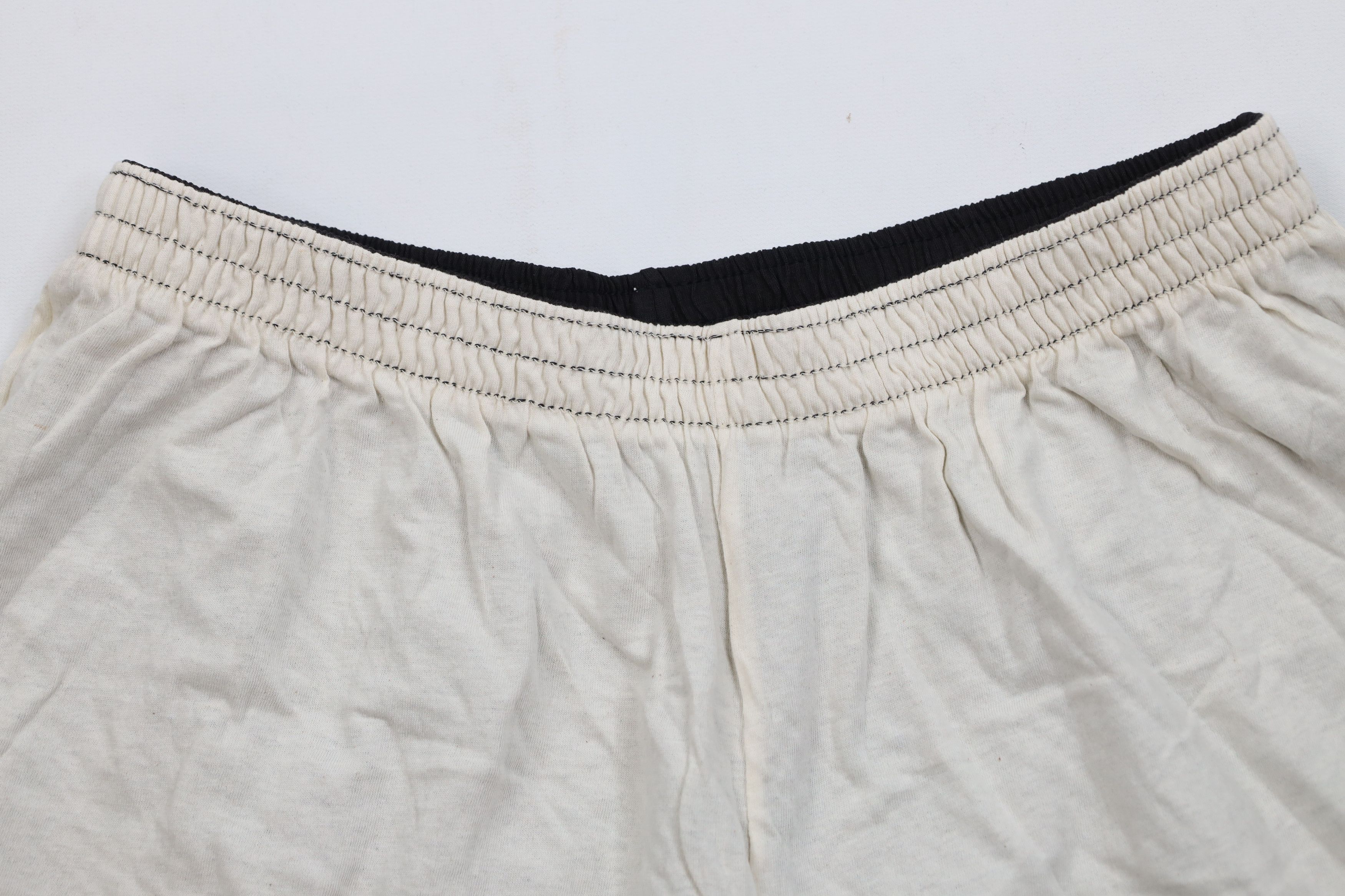 Adidas Deadstock Vintage 90s Adidas Reversible Above Knee Shorts Size US 36 / EU 52 - 14 Thumbnail