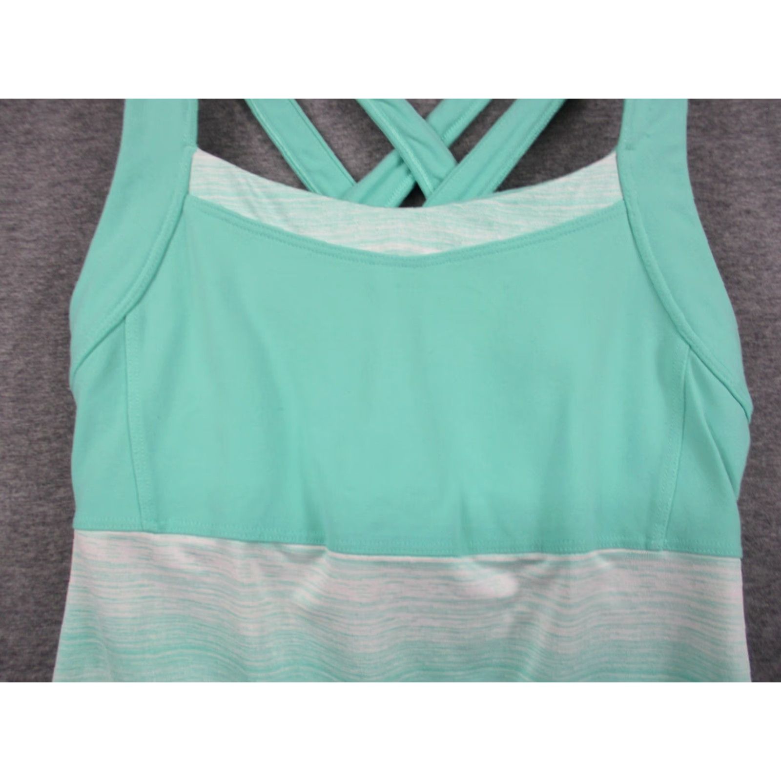 Athleta Athleta Athletic Top XS Woman Light Green Ombre Stripe Built In Bra Activewear Shirt Size XS / US 0-2 / IT 36-38 - 2 Thumbnail